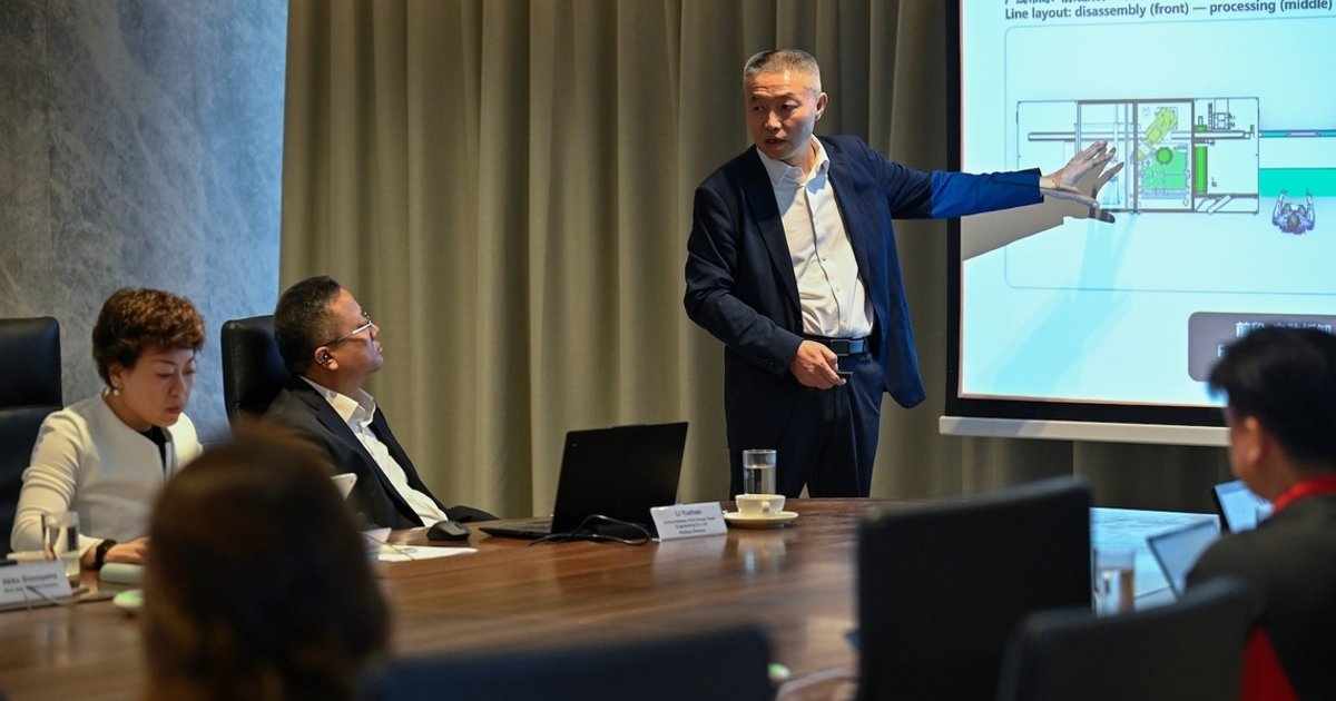 Metro architect from Guangzhou advises Singapore on transport planning