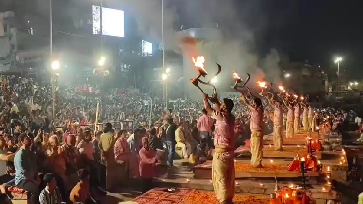 Iconic Ganga Aarti Returns to Dasaswamedh Ghat After Two-Month Hiatus
