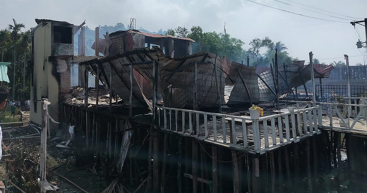 কক্সবাজার রিসর্টে অগ্নিকাণ্ড: ঢাকা ও জগন্নাথ বিশ্ববিদ্যালয়ের শিক্ষার্থী ক্ষতিগ্রস্ত