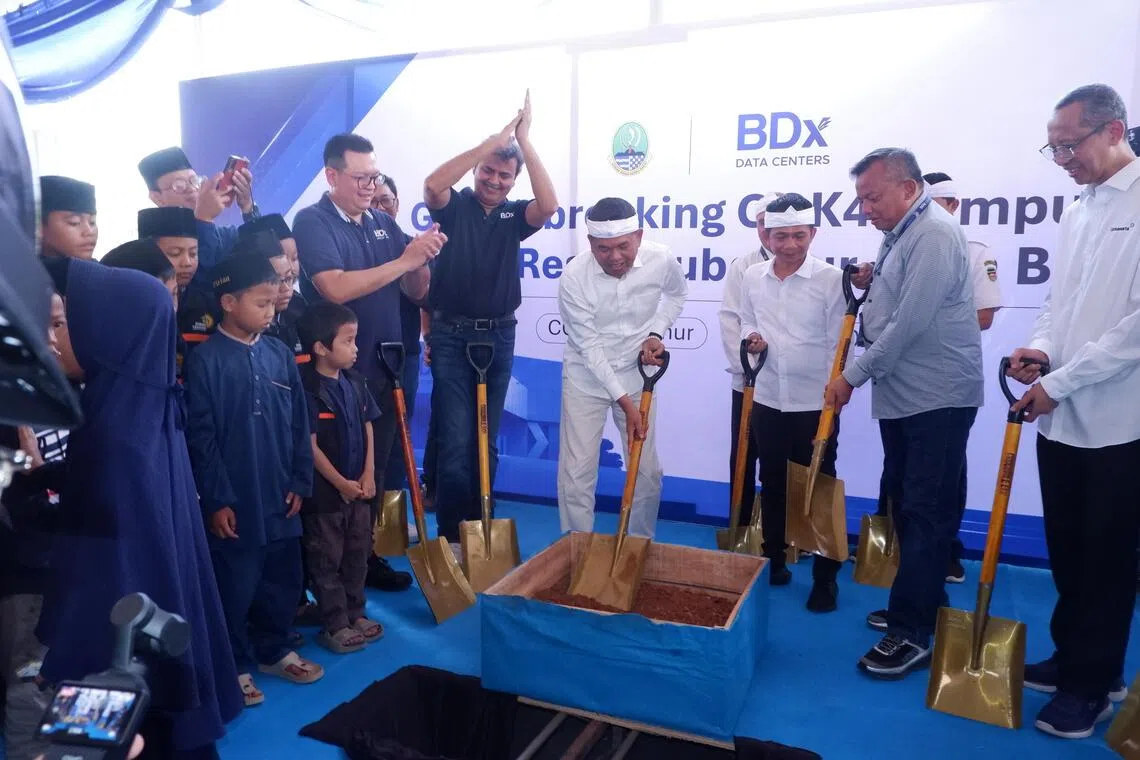 Indonesian governor halts Singapore data centre project over missing permits