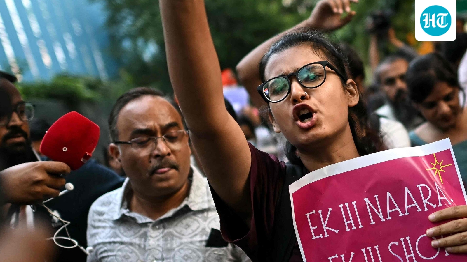 दिल्ली हाईकोर्ट ने नेहा बोरा की याचिका खारिज की, शांति बनाए रखने का निर्देश
