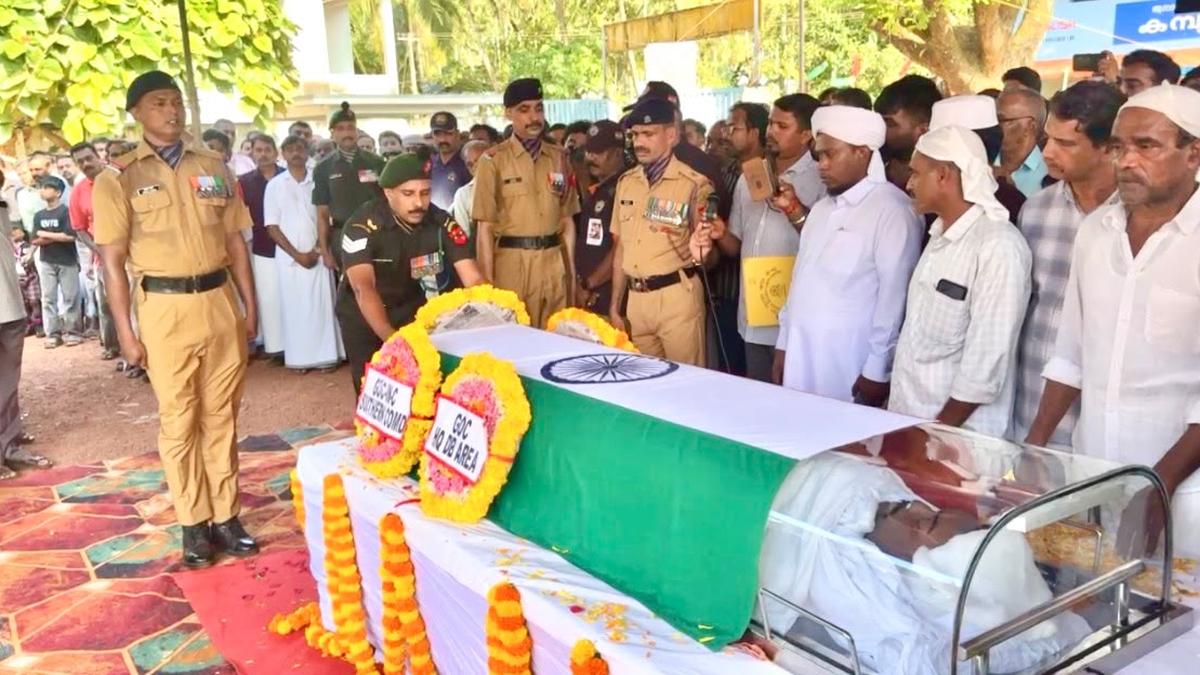 Kerala soldier dies of heart attack in Bhopal, accorded military funeral