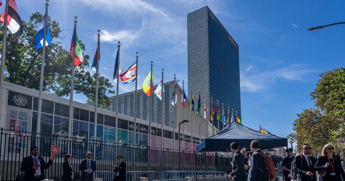 Twenty nations back creation of global AI oversight authority