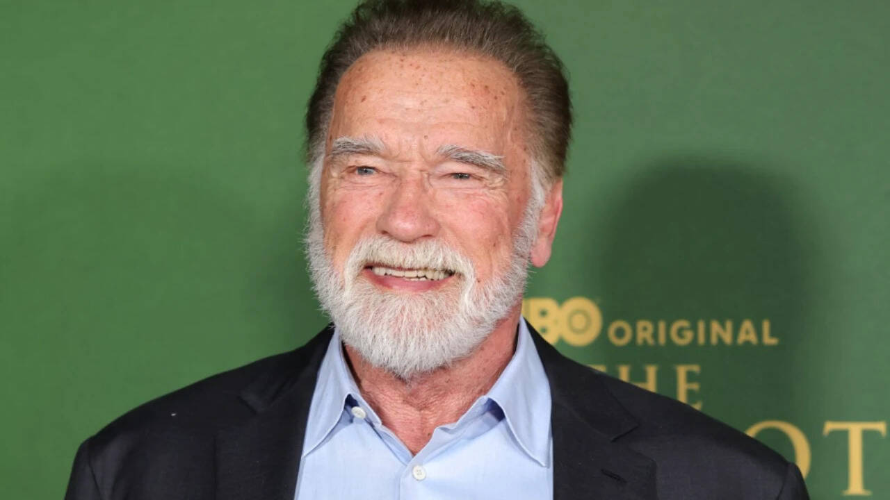 Schwarzenegger donates $250,000 for homeless veterans' shelters