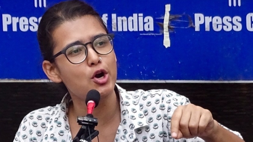 नेहा बोरा ने शांति बॉन्ड पर हस्ताक्षर करने से किया इंकार