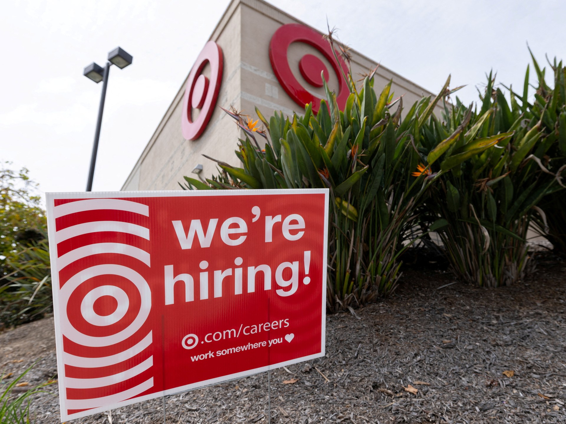 US labor market adds 162,000 jobs in August as unemployment holds steady