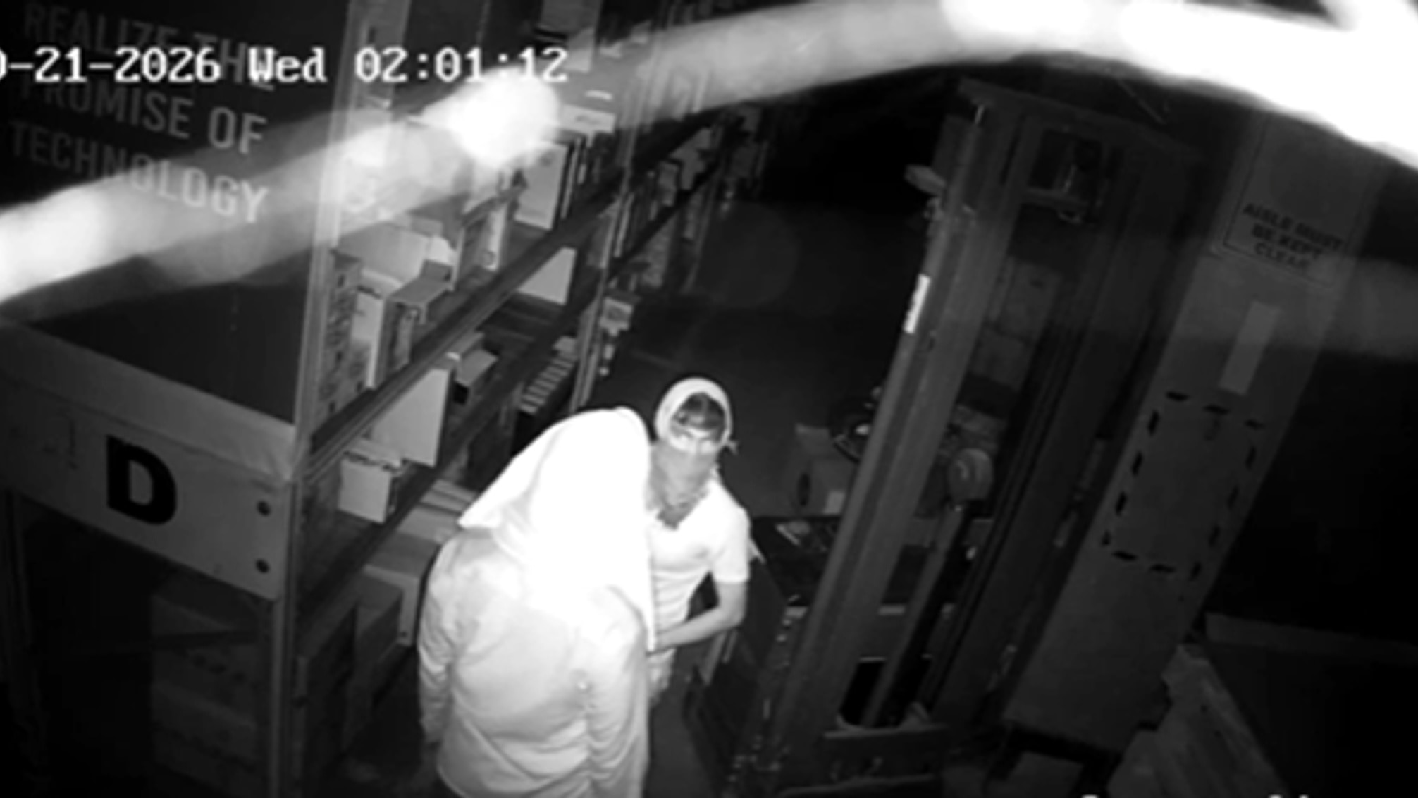 Thieves steal Rs 1 crore in gadgets from warehouse in Gujarat
