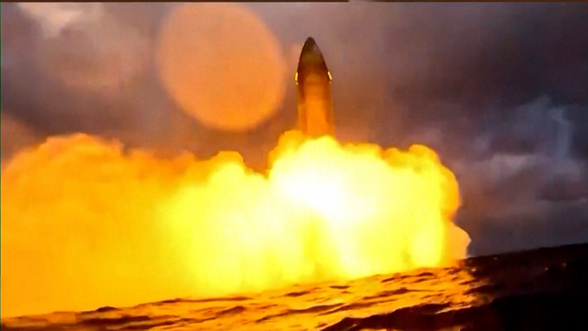 SpaceX Starship reaches orbit despite engine failure during test flight