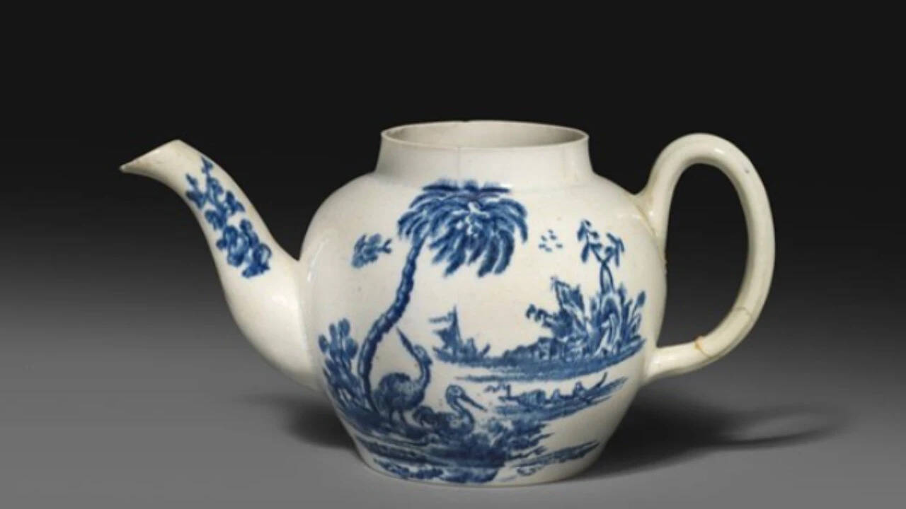 Bargain £15 Teapot Fetches £575,000 After Rare Discovery