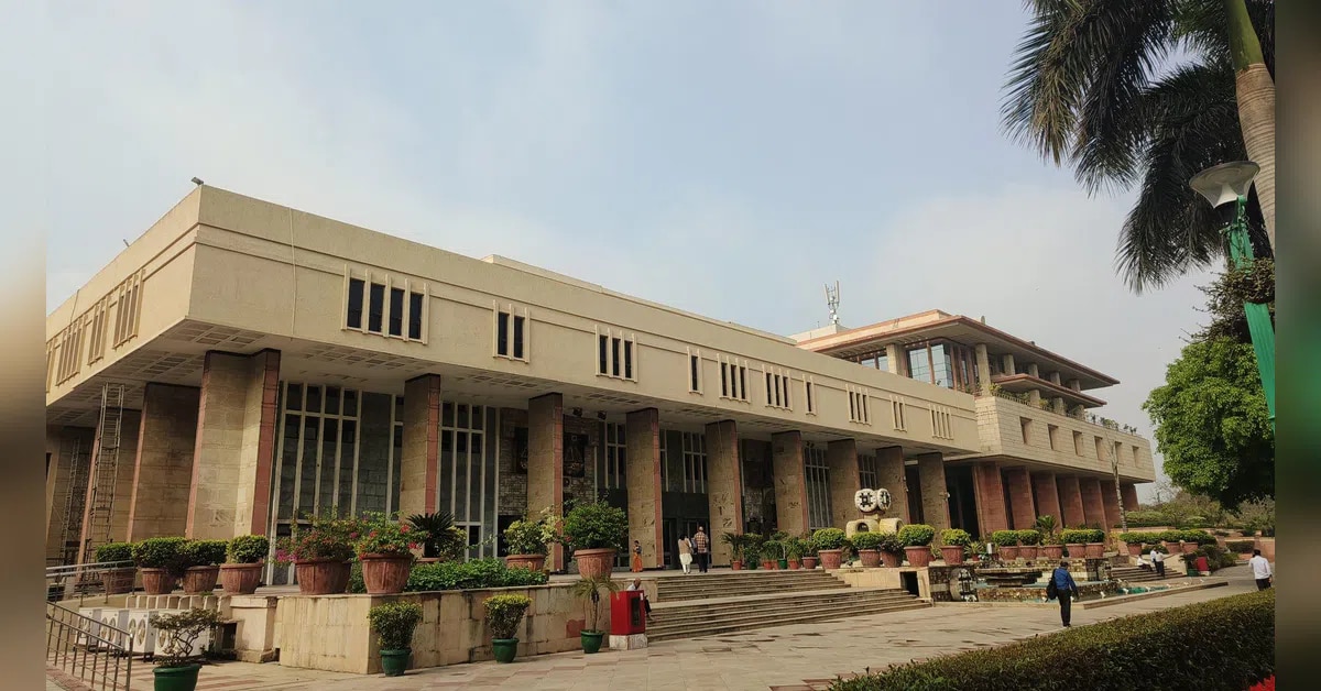 Delhi High Court denies default bail to Red Fort blast accused