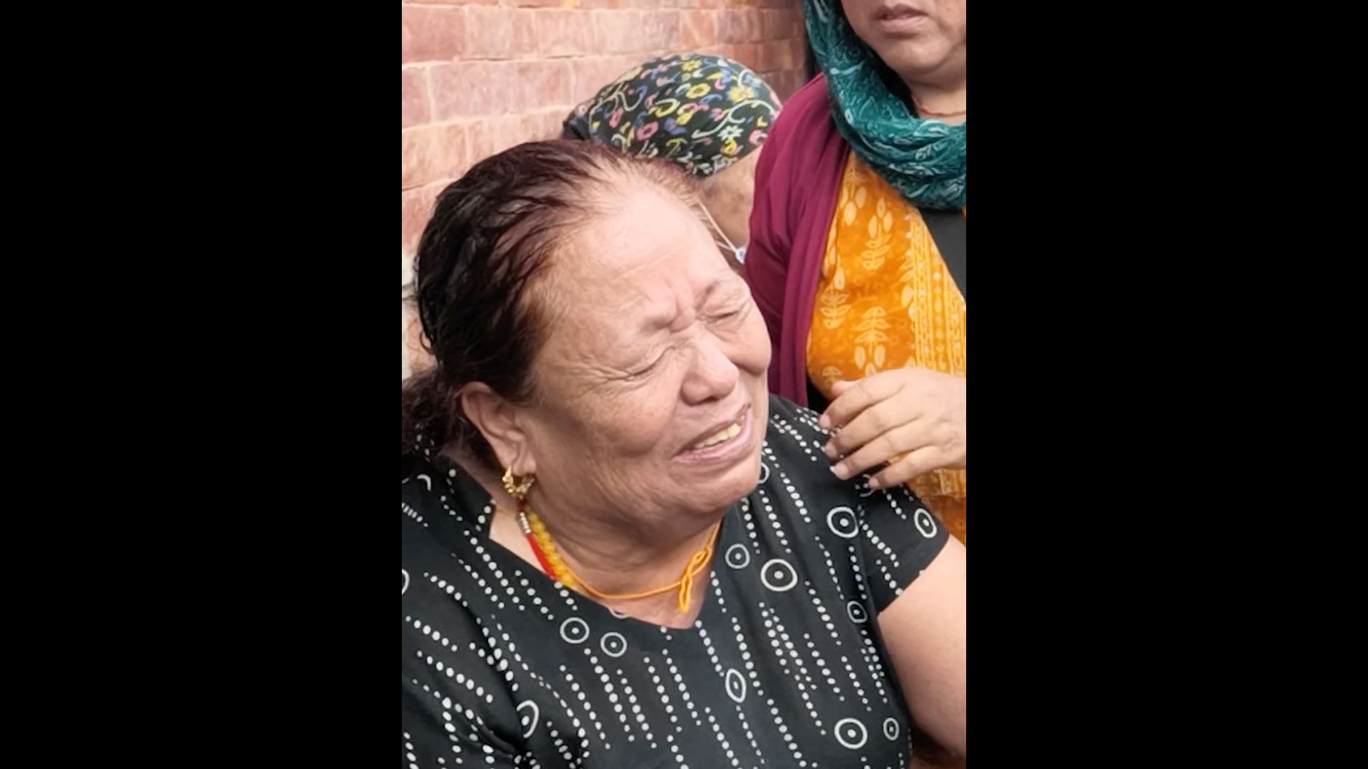 Nepal families hold symbolic rites for flood disaster missing