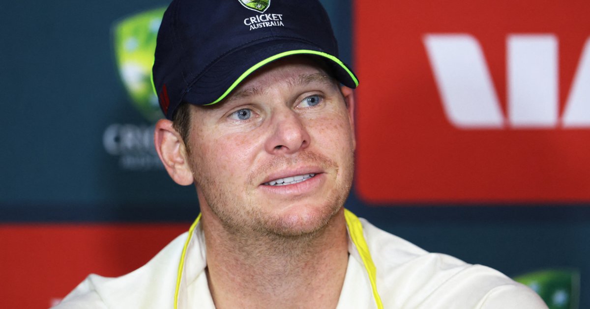 Smith admits anxiety after head blow in South Africa test