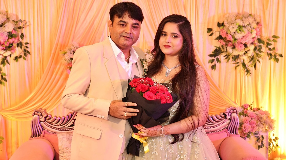 Two Indian Administrative Officials to Marry After Workplace Romance