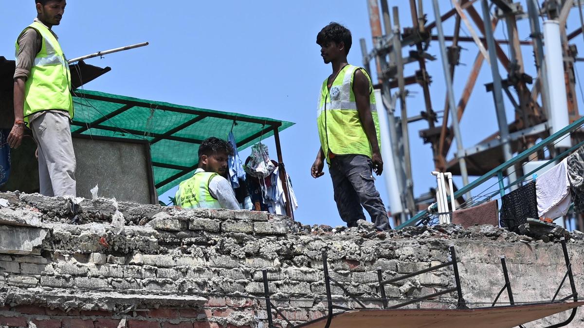 Supreme Court to examine Satya Niketan building collapse case