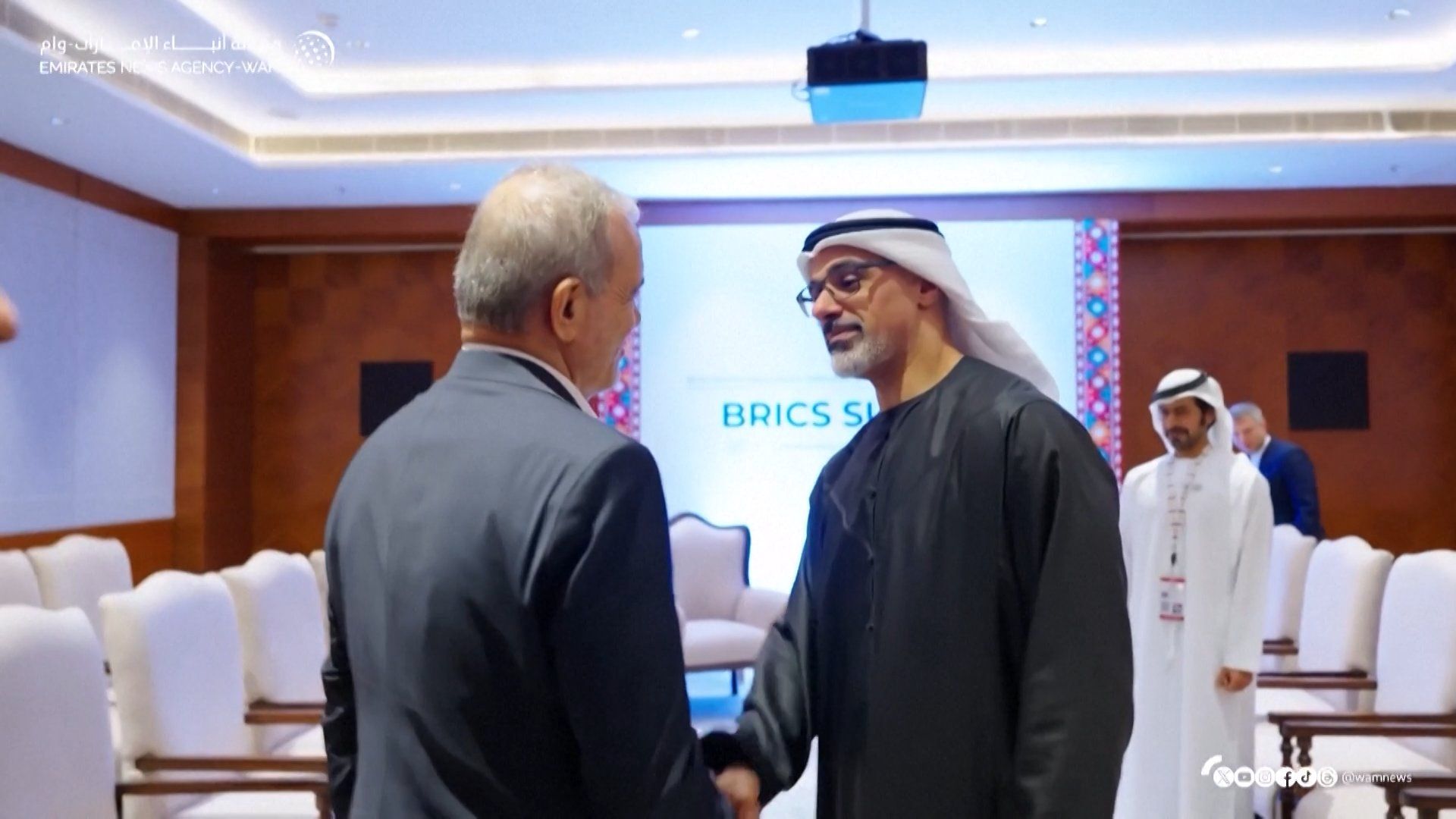 Iran, UAE Hold First High-Level Talks Since Conflict Erupted