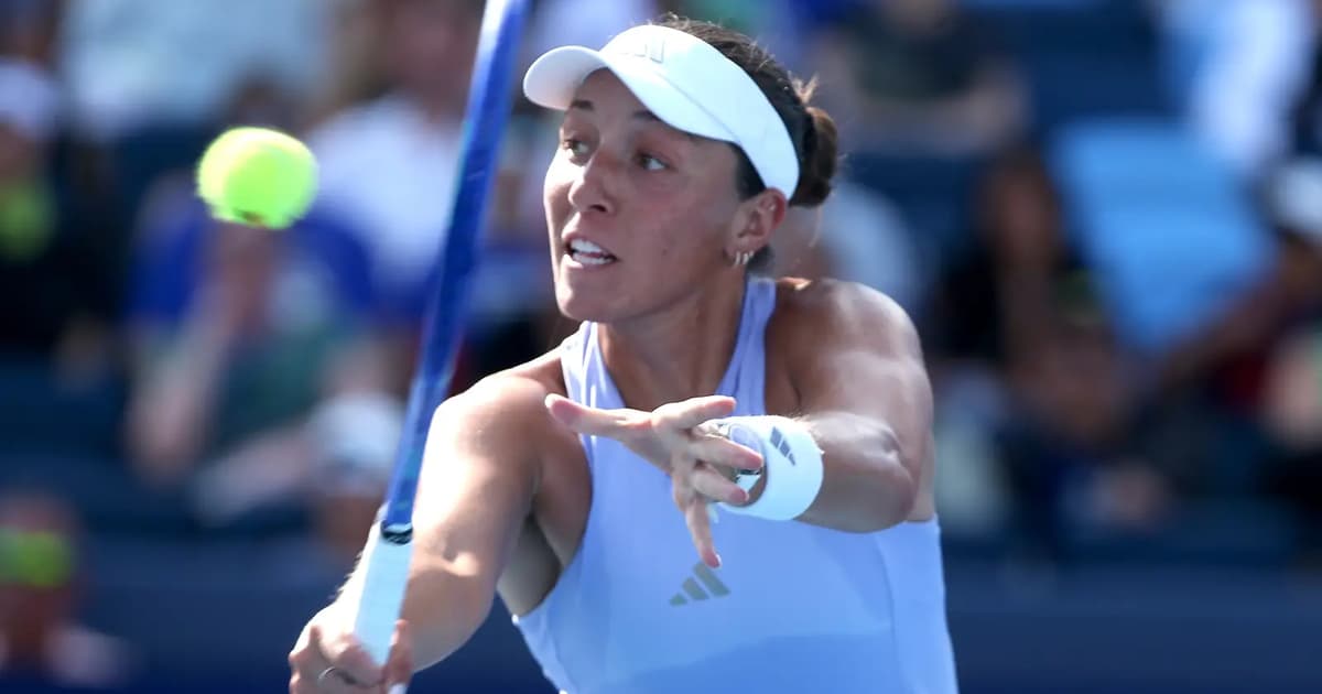 Pegula stuns Swiatek to advance to Cincinnati final