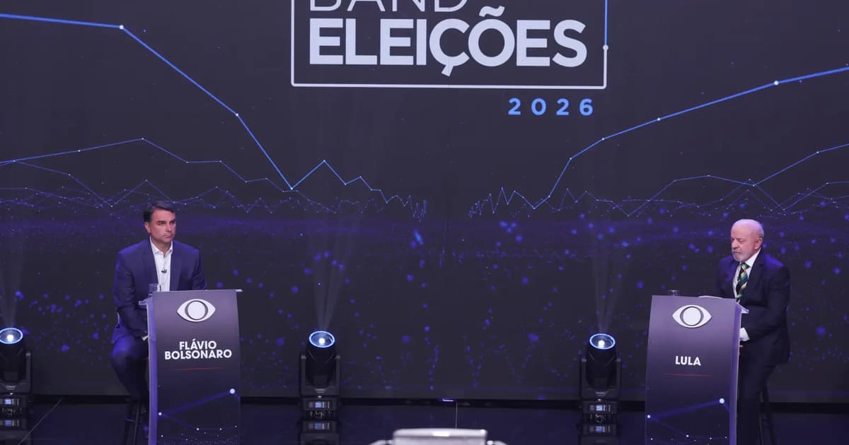 Lula dan Bolsonaro berdebat sengit dalam kempen pilihan raya Brazil