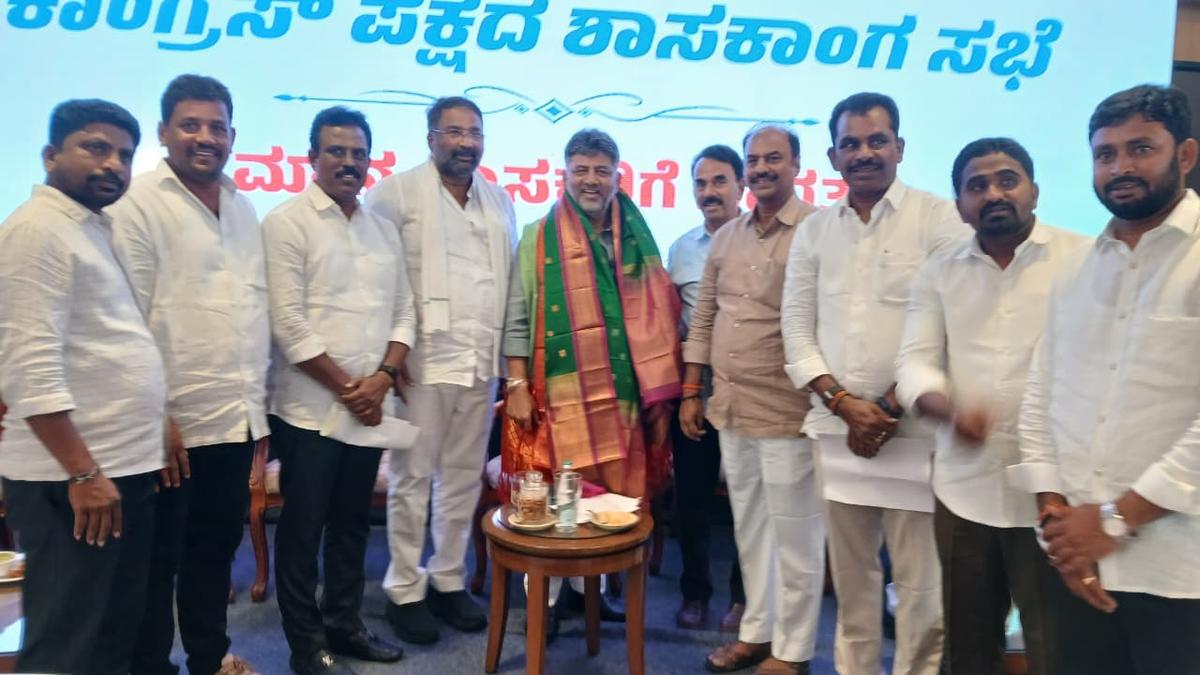 Karnataka Chief Minister agrees to Telangana's water release request for Jurala