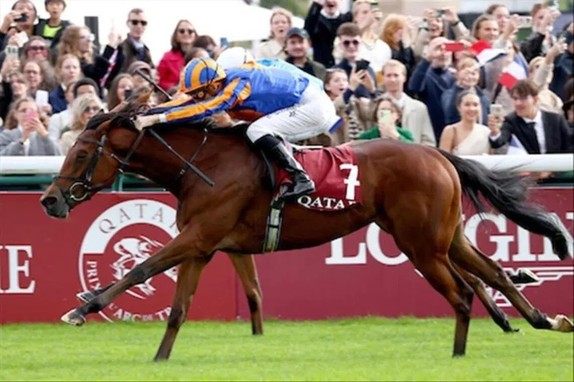 Diamond Necklace dominates French Group One classic