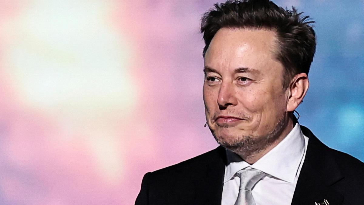 Musk questions Ambani's influence as India defends Starlink approval process
