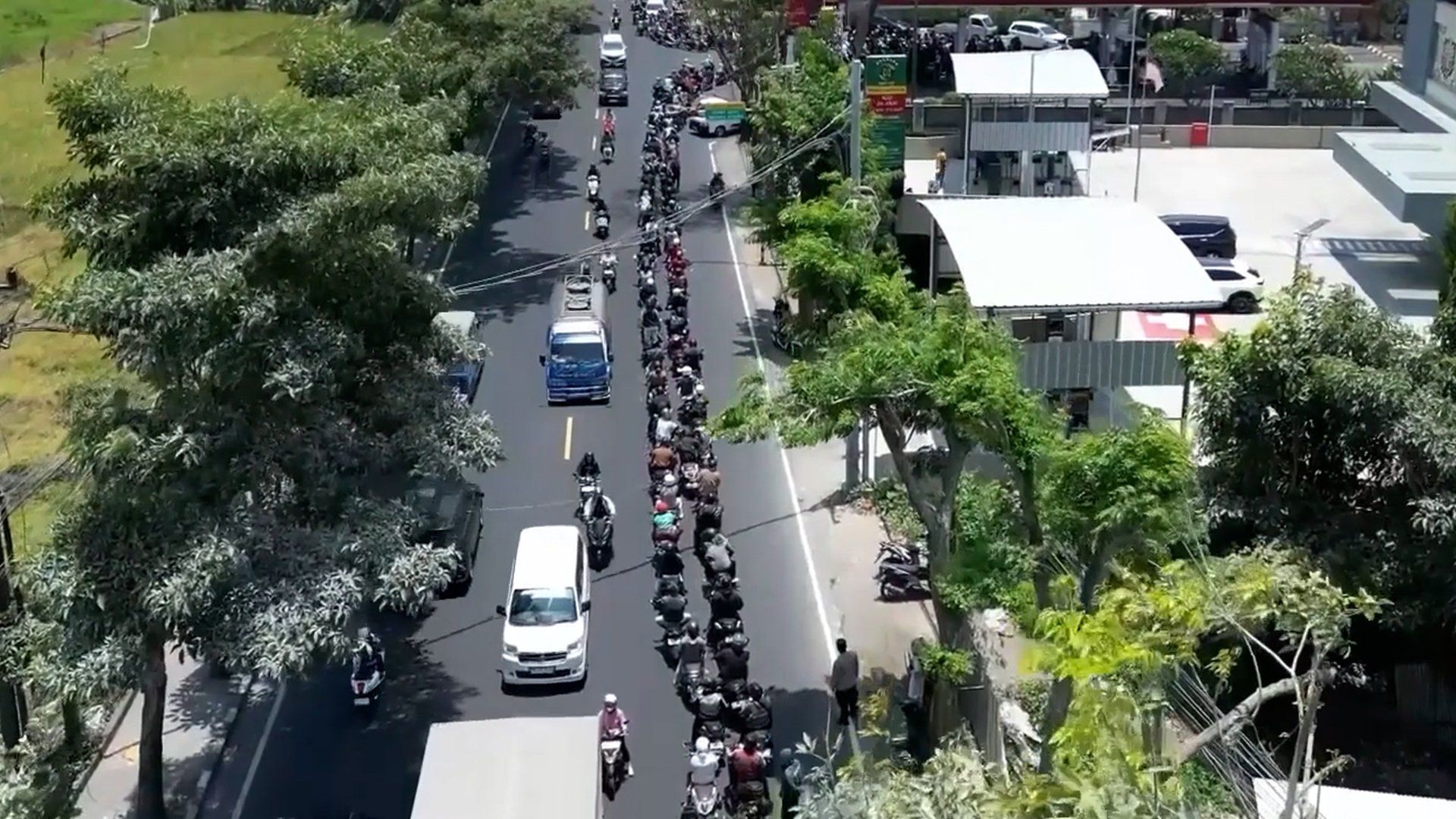 Bali motorists face extended waits as subsidised fuel supplies tighten