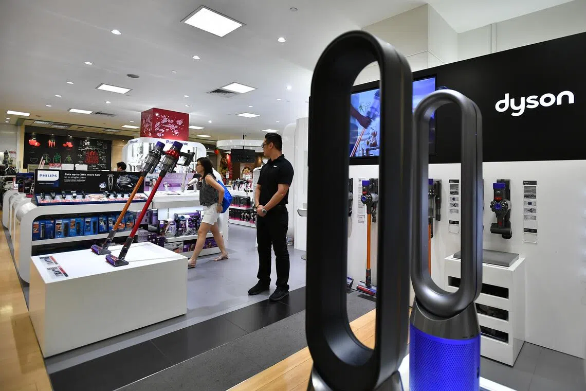 Dyson reverses dividend drought with £750 million payout