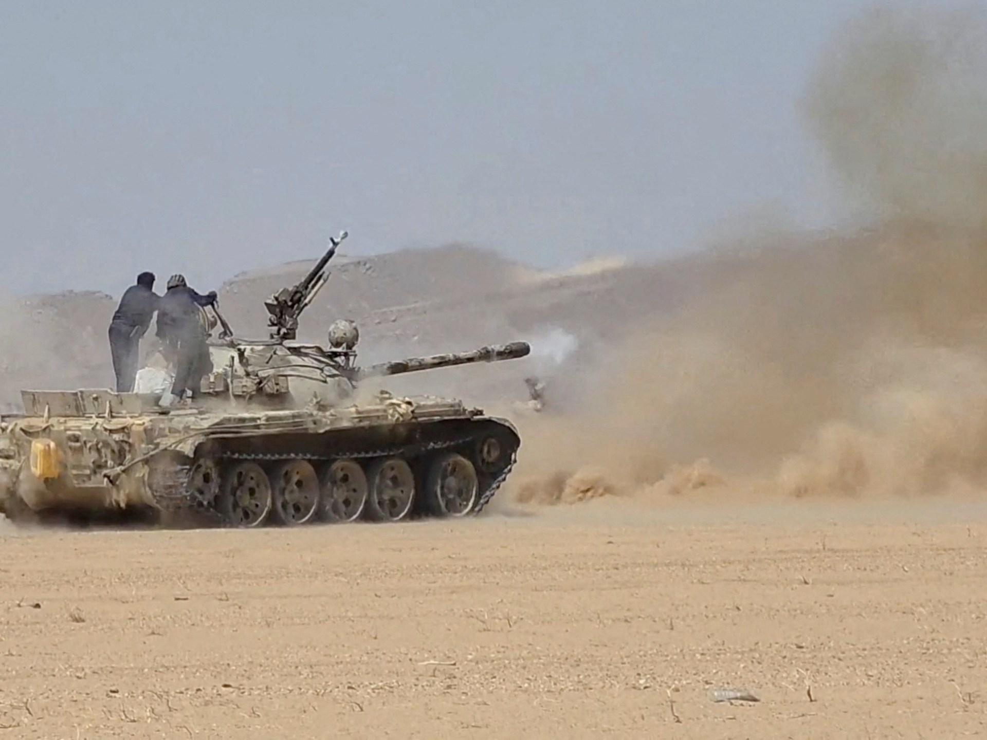 Yemen conflict intensifies as government forces clash with Houthis