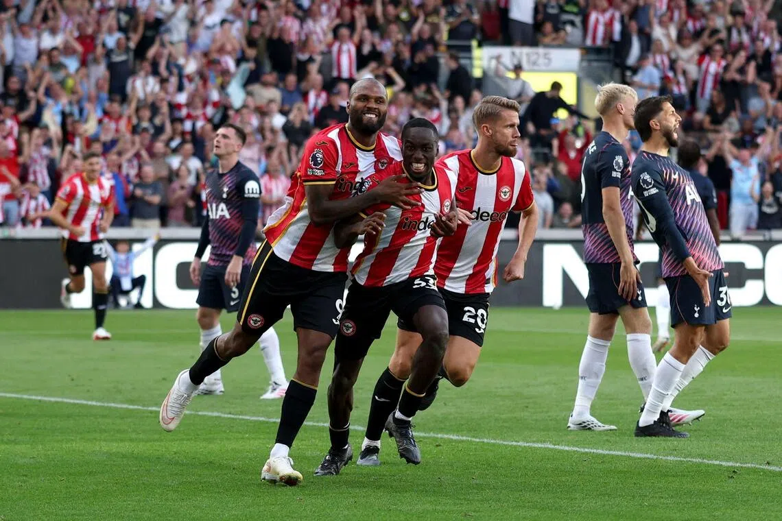 Brentford thrashes Tottenham 3-0 in dominant Premier League display