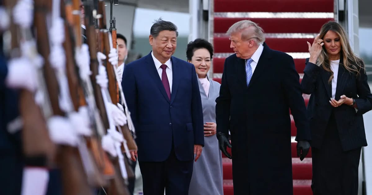 Xi Receives Personal Welcome from Trump at US Airport