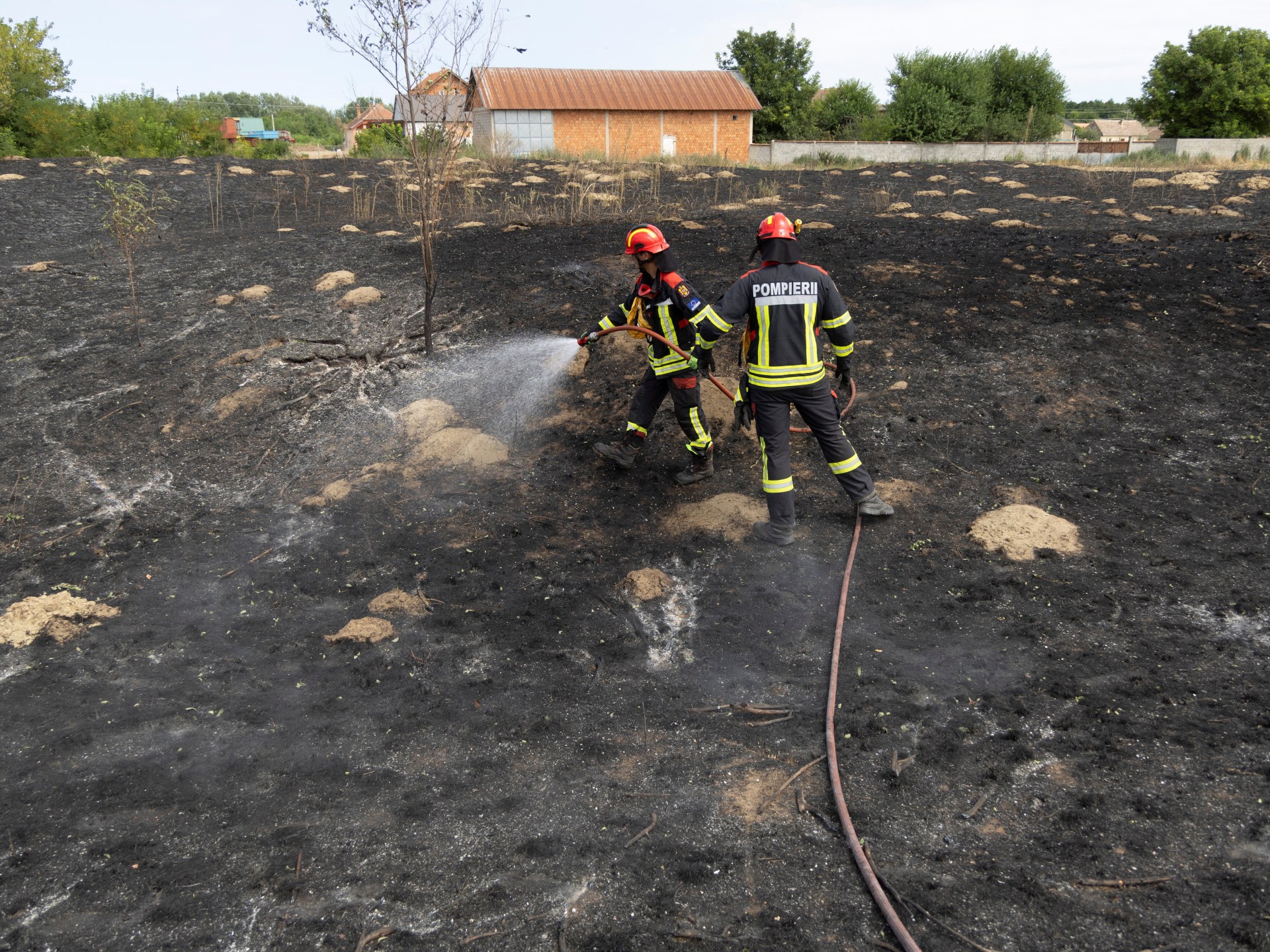 EU and Russian aircraft aid Serbia's battle against devastating wildfires