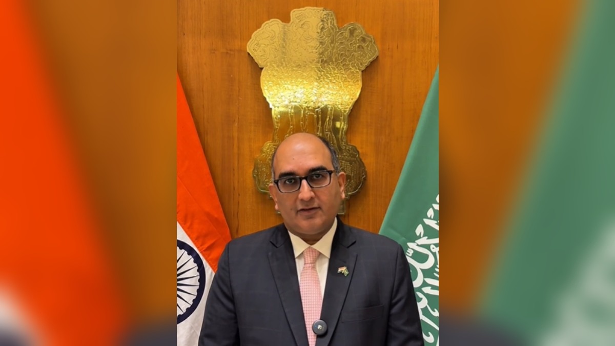 Indians trapped in Saudi Arabia amid conflict find evacuation route