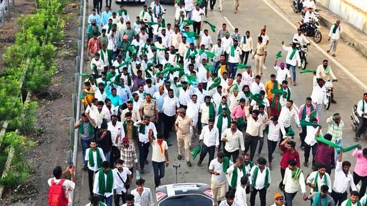 Sugarcane Farmers' March to Hubballi Set for Temporary Pause