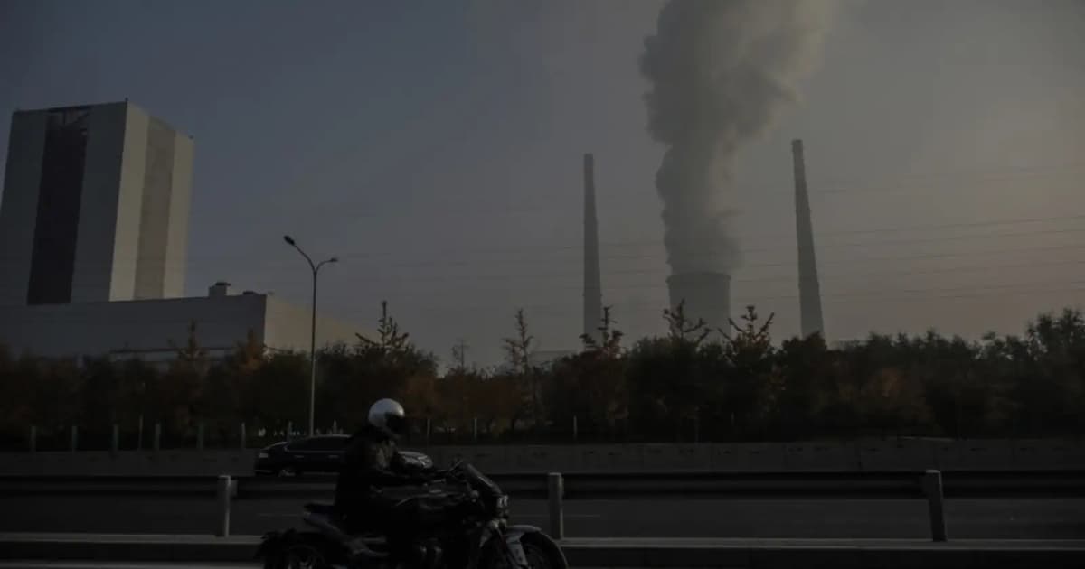Pelepasan CO₂ China jatuh pada Q2 ditengah penurunan penggunaan minyak