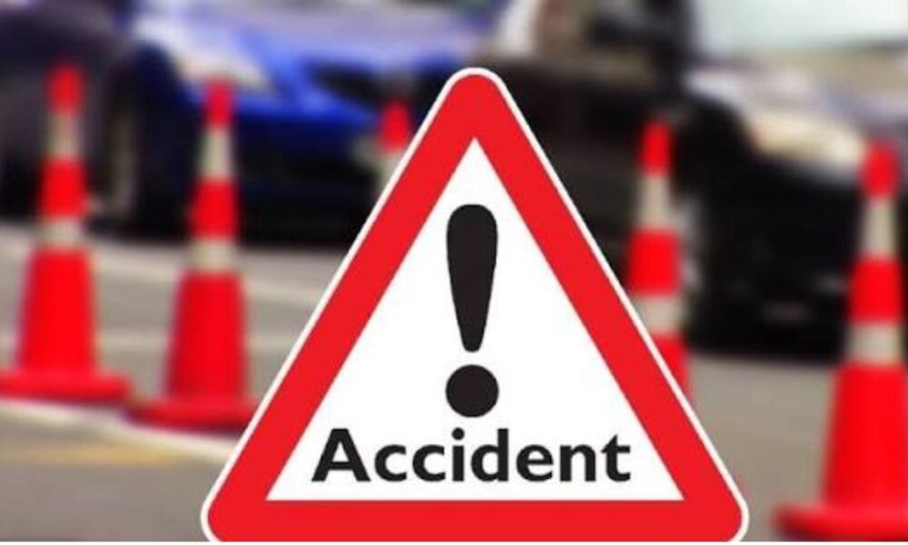 Mother and child struck on Chilaw-Colombo road in multi-vehicle collision
