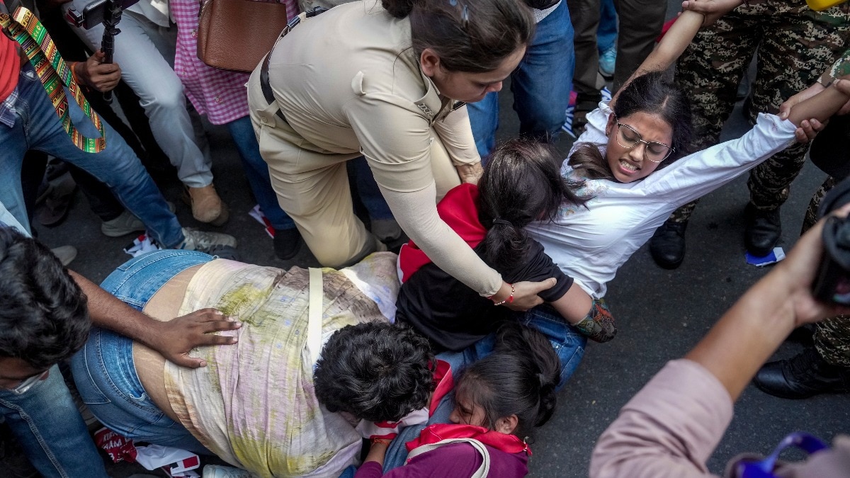 Opposition Questions New Restrictions on Jantar Mantar Protests