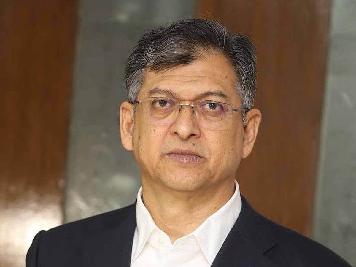গৃহমন্ত্রী: কিছু পুলিশ অফিসার ফ্যাসিবাদী শক্তিকে সহায়তা করছেন
