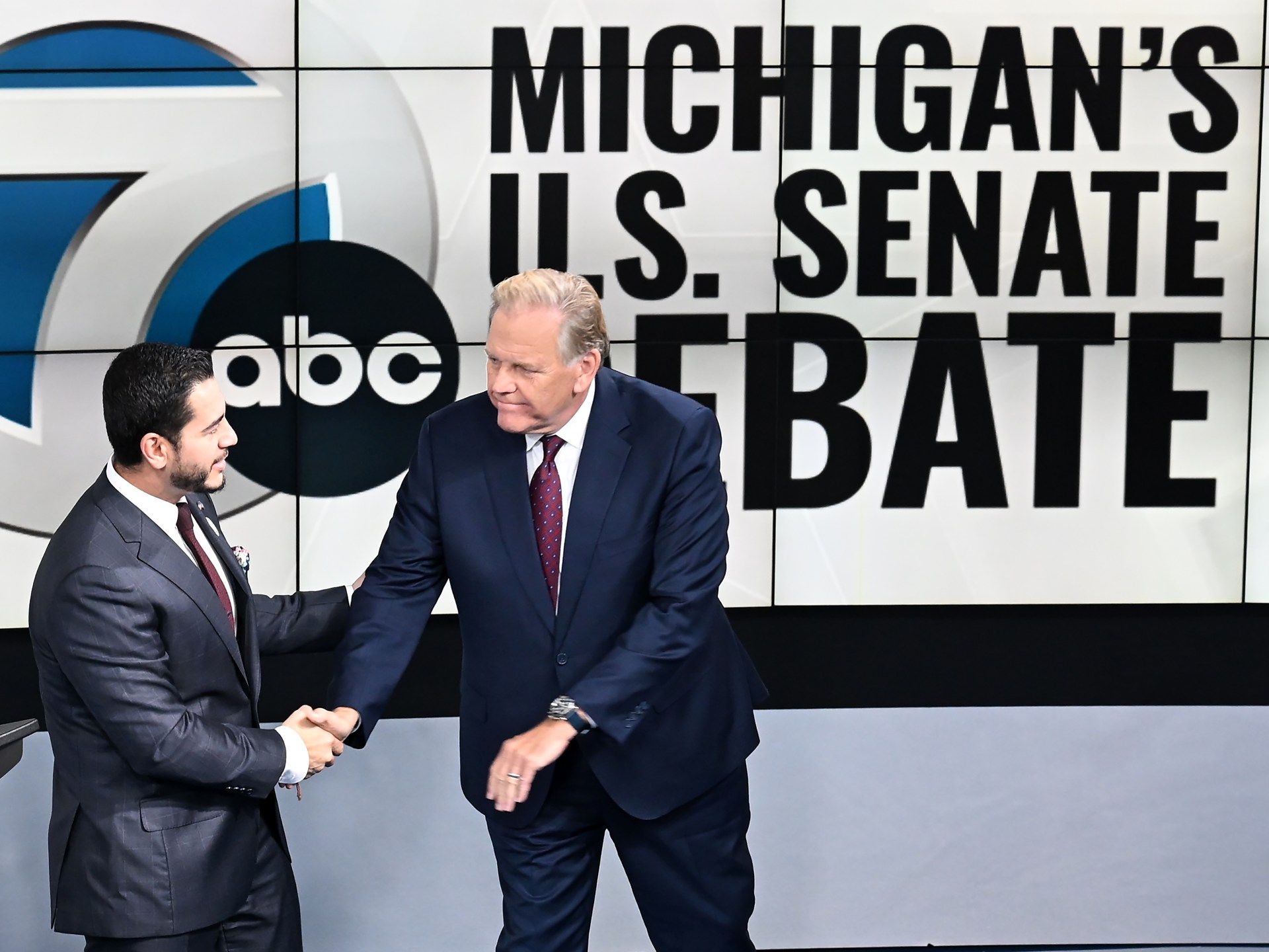 US Senate candidates clash over immigration, Ukraine in pivotal debates