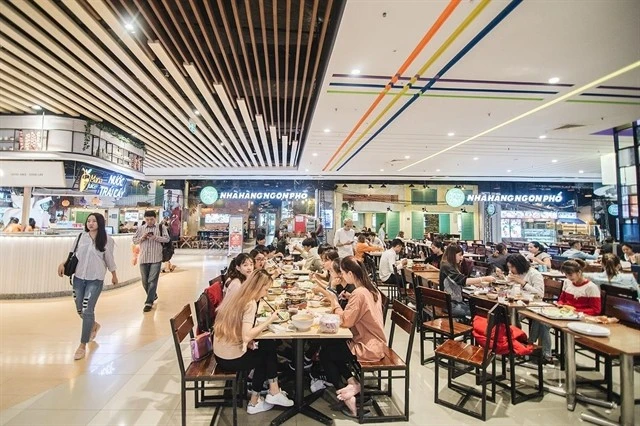 Vietnam's Food and Beverage Sector Expands Despite Rising Market Competition
