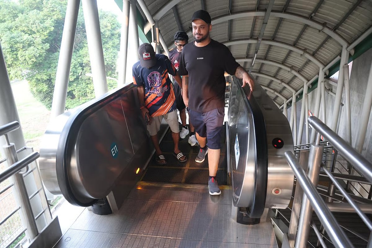 Metro protesters wear shorts to condemn harassment of fitness trainer