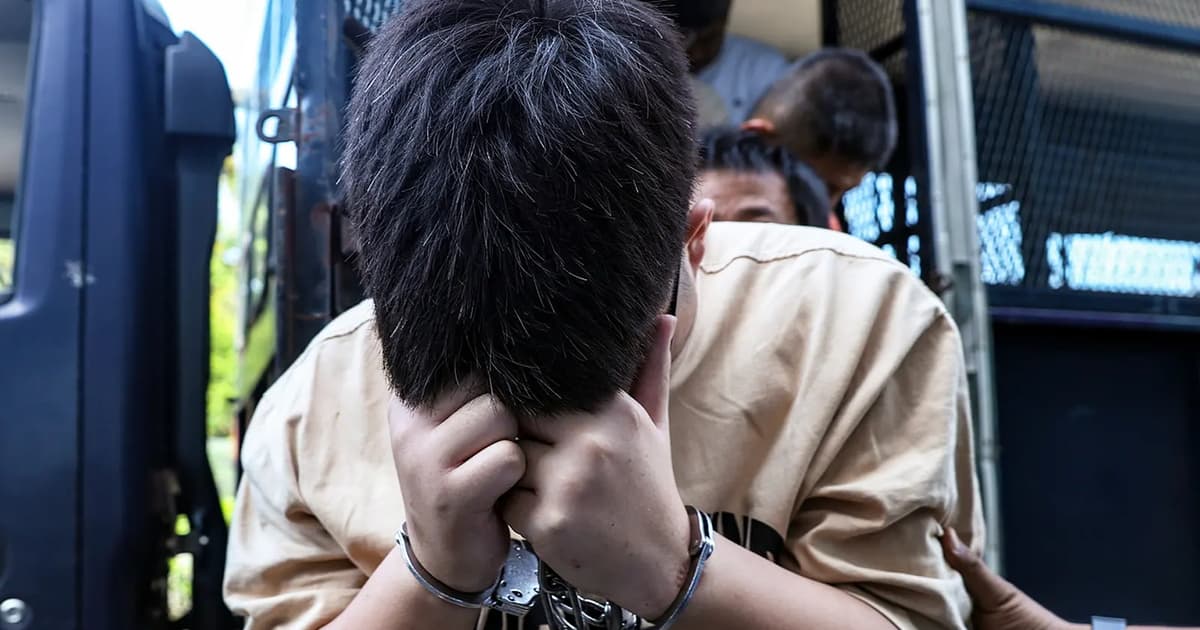 Pelajar 19 Tahun Didakwa Memandu Bahaya Selepas Kemalangan Tewaskan Lima