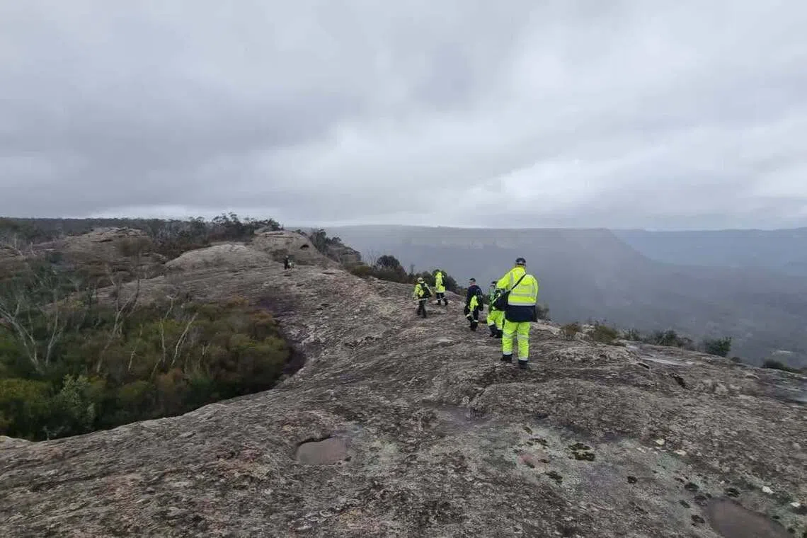 Australian police recover body of missing teenage hiker near Sydney