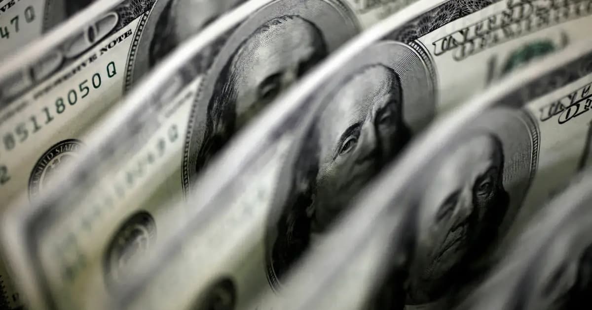 Dolar AS mengukuh ketika harga minyak melonjak, kebimbangan AI goncang pasaran
