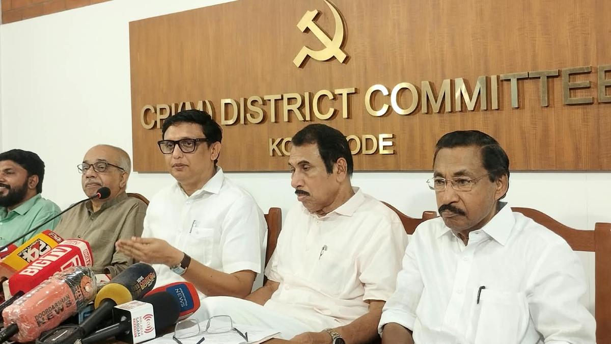 ईडी पिनारायी विजयन और बेटी वीणा के खिलाफ गवाही के लिए दबाव डाल रही है: रियास