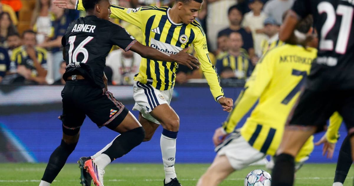 Fenerbahce Tahan Lyon 1-1 dalam Playoff Liga Juara-Juara