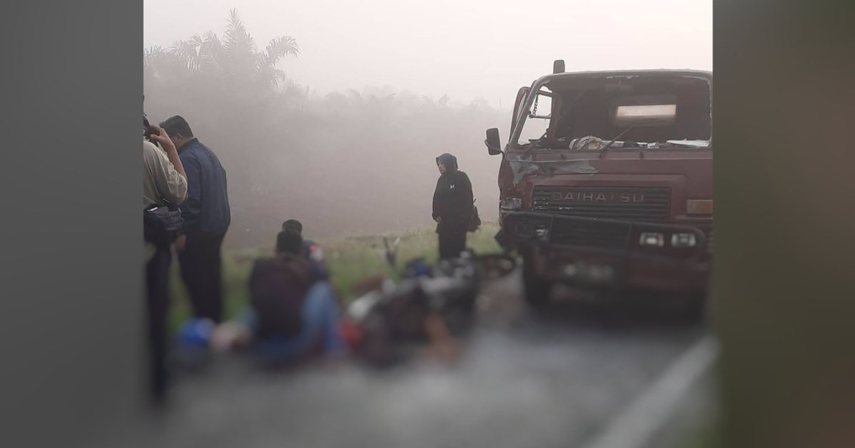 Two siblings killed in Johor road accident near home