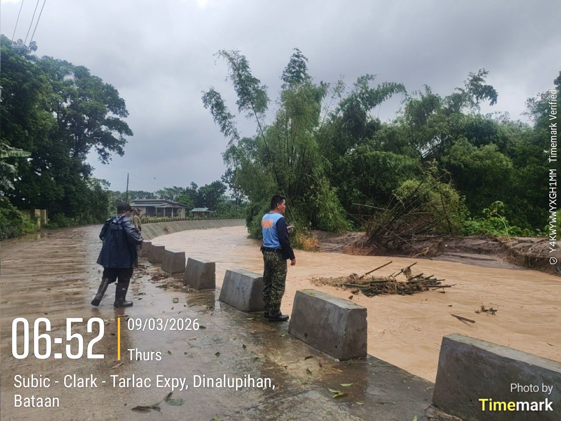 Debris clogs waterways as Bataan town grapples with flood aftermath