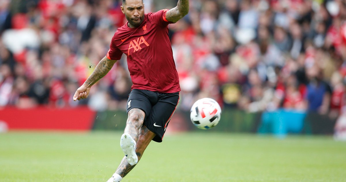 Former Arsenal star Pennant attacked by stray dog in street incident