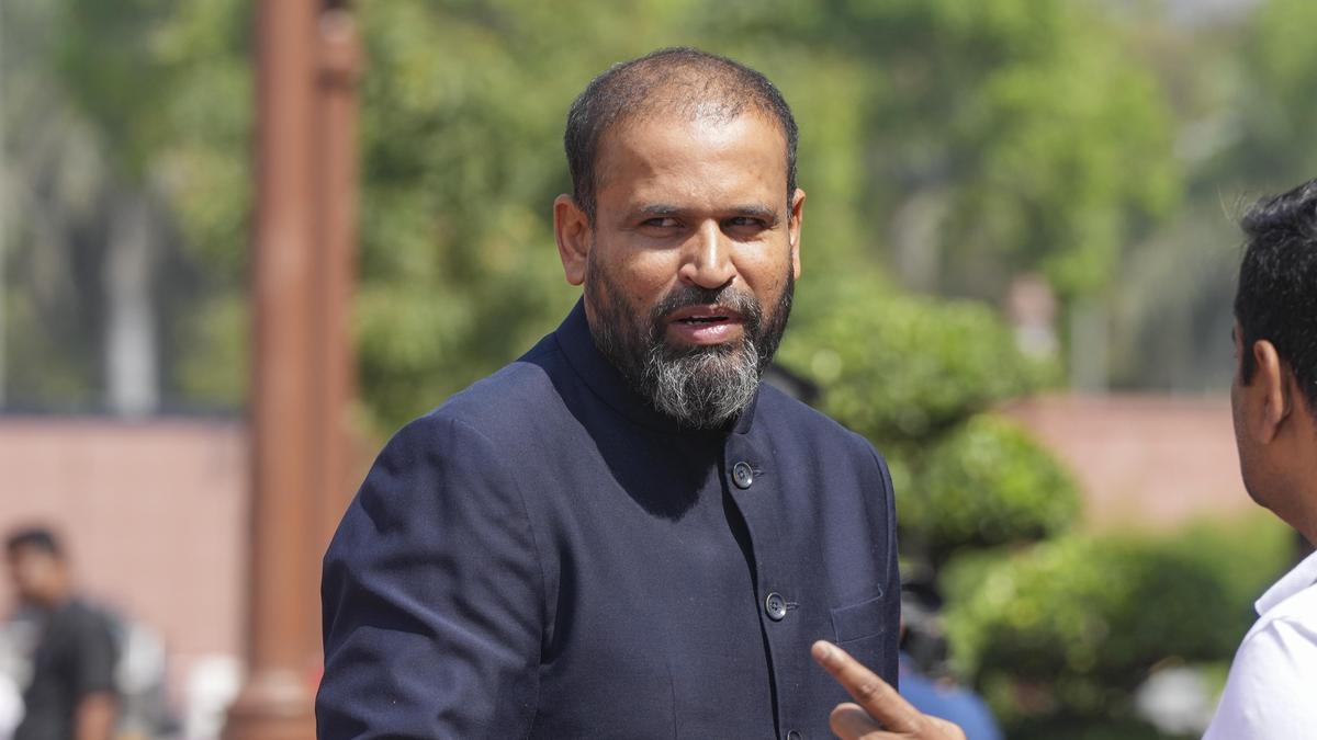 गुजरात सरकार ने युसुफ पठान को विवादास्पद वडोदरा प्लॉट का हिस्सा दिया