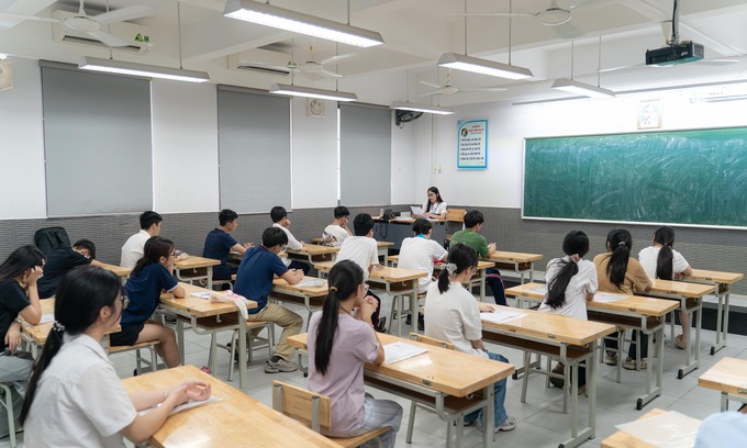 Majority of Vietnamese teens lack practical reading skills, OECD finds