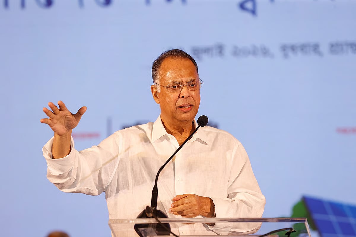 বিদ্যুৎ ও জ্বালানি মন্ত্রী ইকবাল হাসান মাহমুদ হাসপাতালে ভর্তি